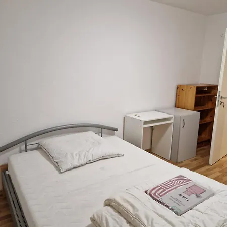 Single In Einer Wg Mit Gemeinsamer Kueche, Badezimmer Und Toilette Ubytování v soukromí *
